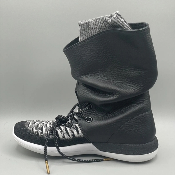 Nike Womens Roshe 2 Hi Flyknit Black White Sneakerboots 861708-002 Size 7.5 - Picture 6 of 11